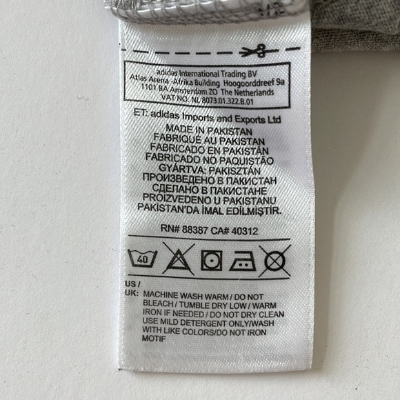 Adidas Tee - Picture 3 of 4